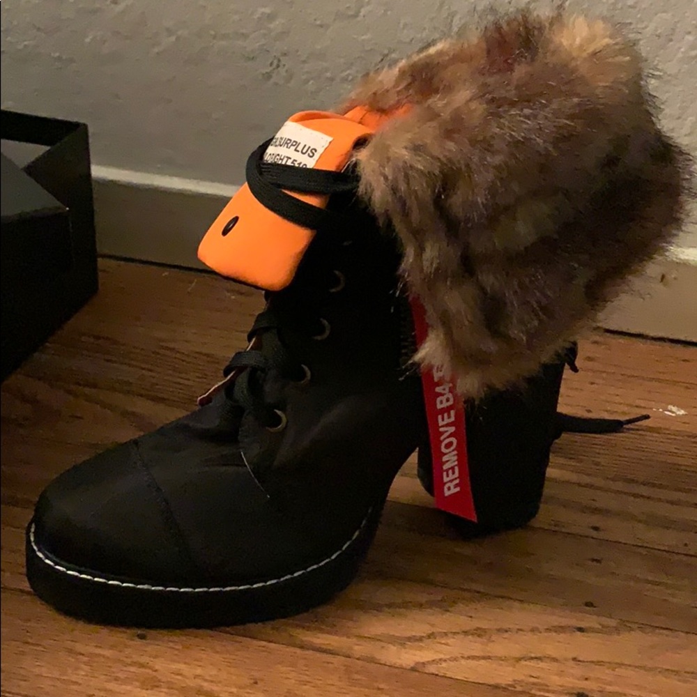 Boots - Picture 2 of 3